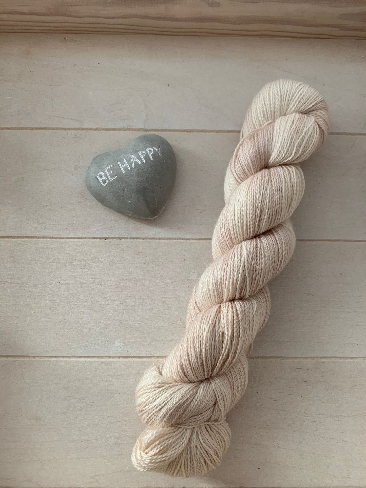 Lacegarn, Cafe au Lait, handgefärbte Wolle