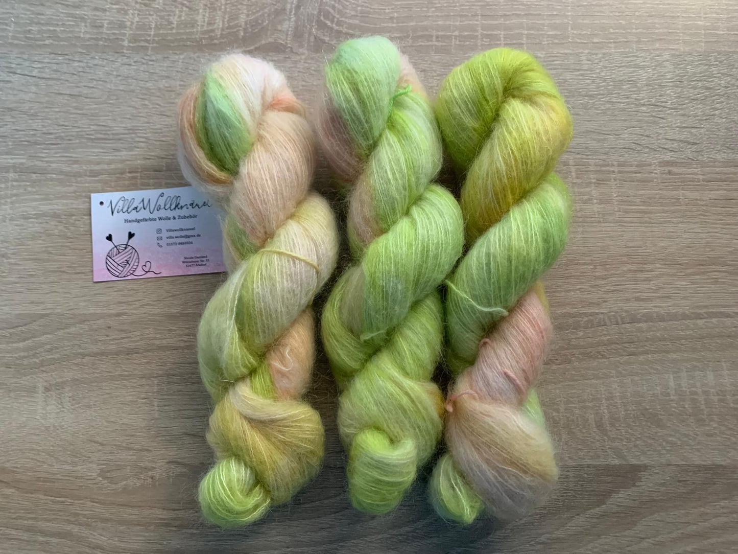 Flauschiges Kid Mohair, handgefärbt