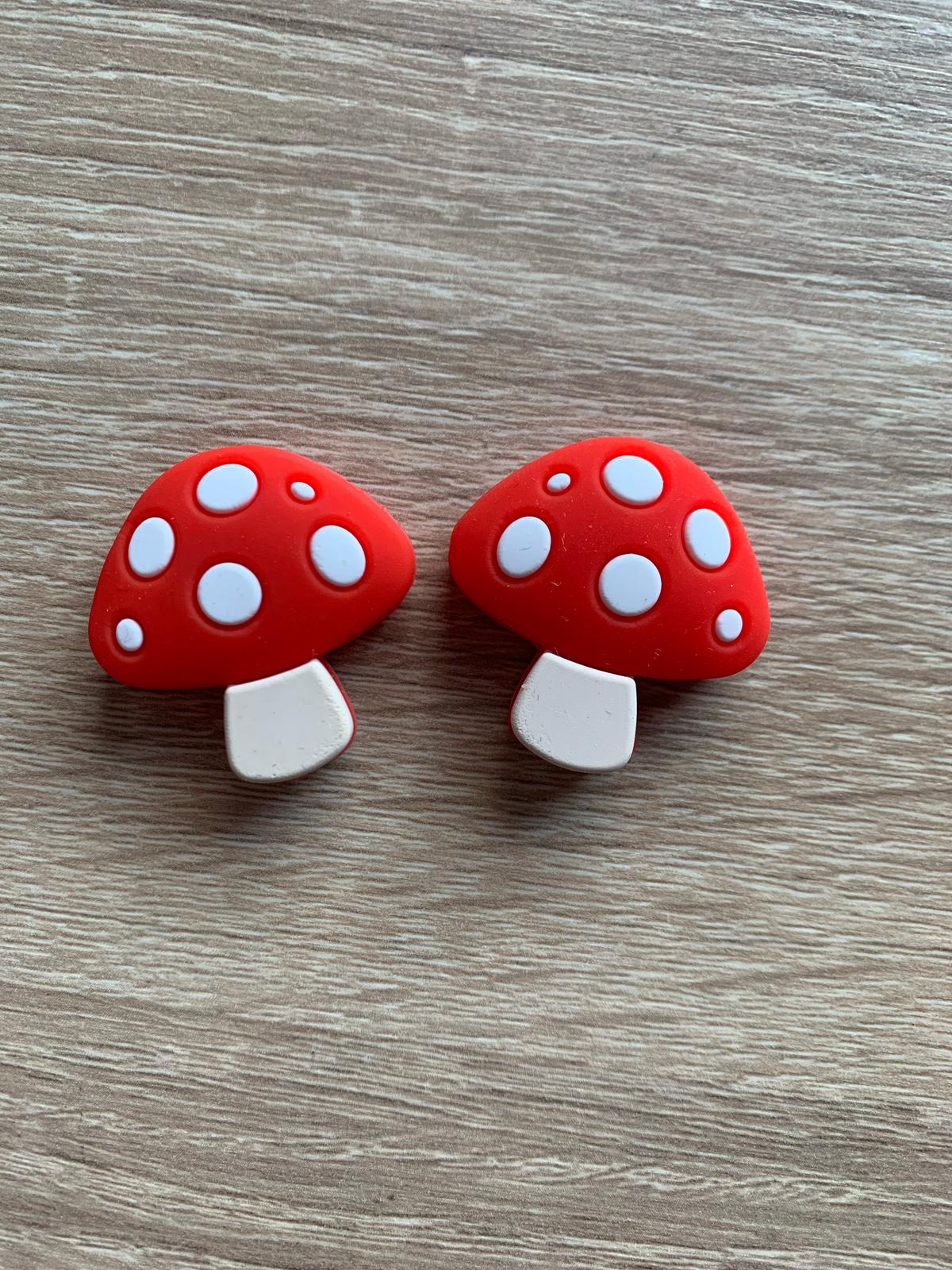 Pilz rot, Maschenstopper, Handarbeit