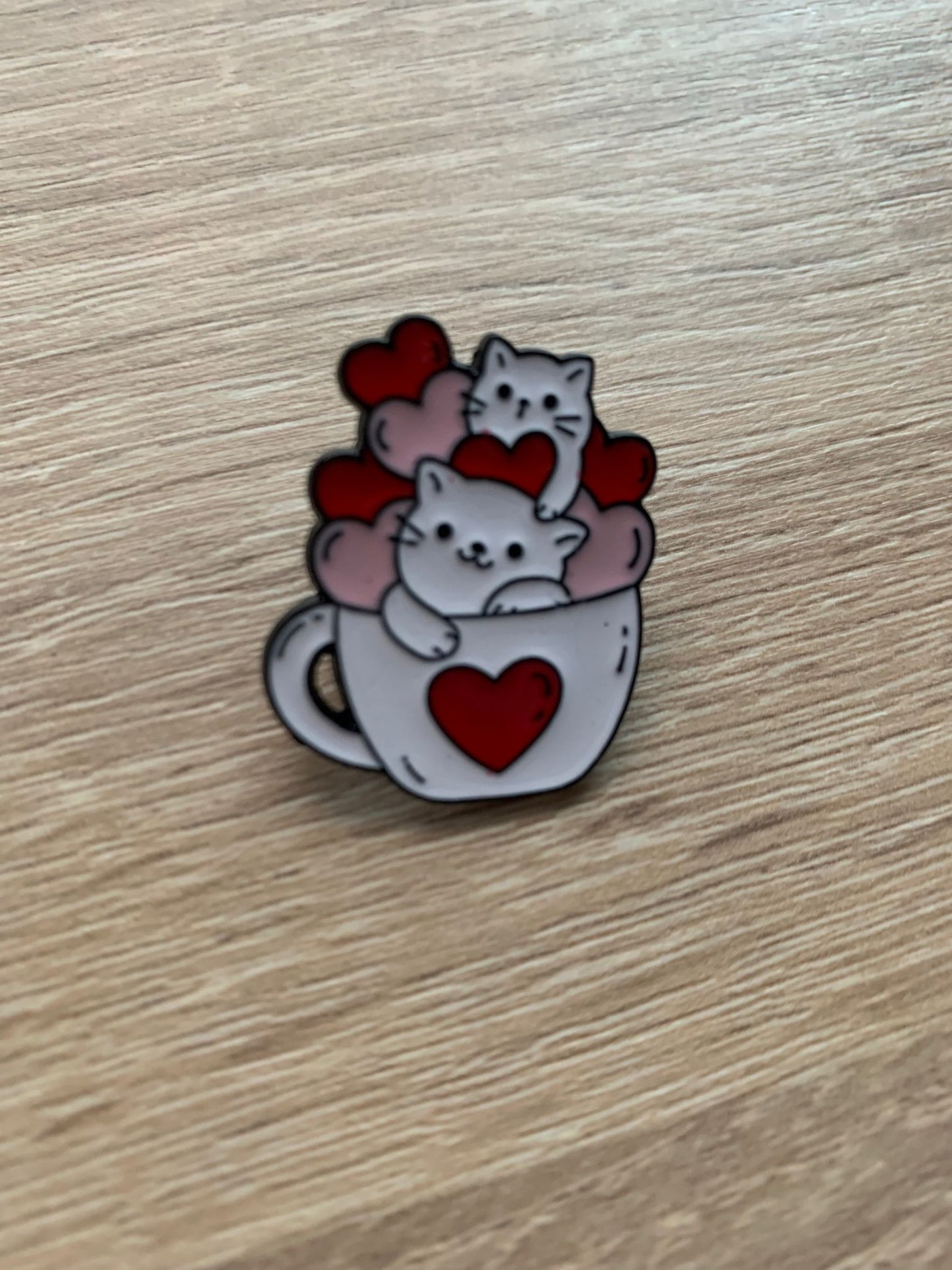 Pin, Katzen in Tasse, Zubehör