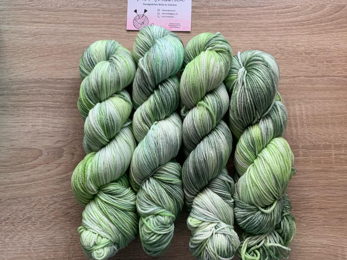 Merino, handgefärbt, Frühlingsgrün
