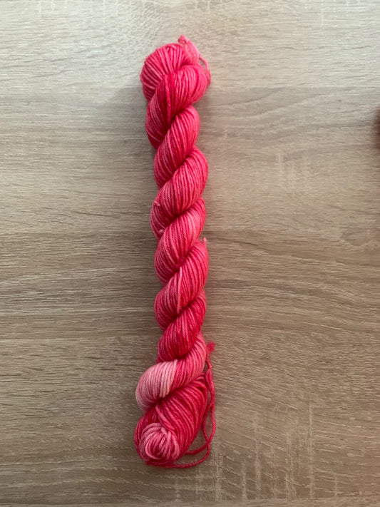 Handgefärbte Wolle, Minis