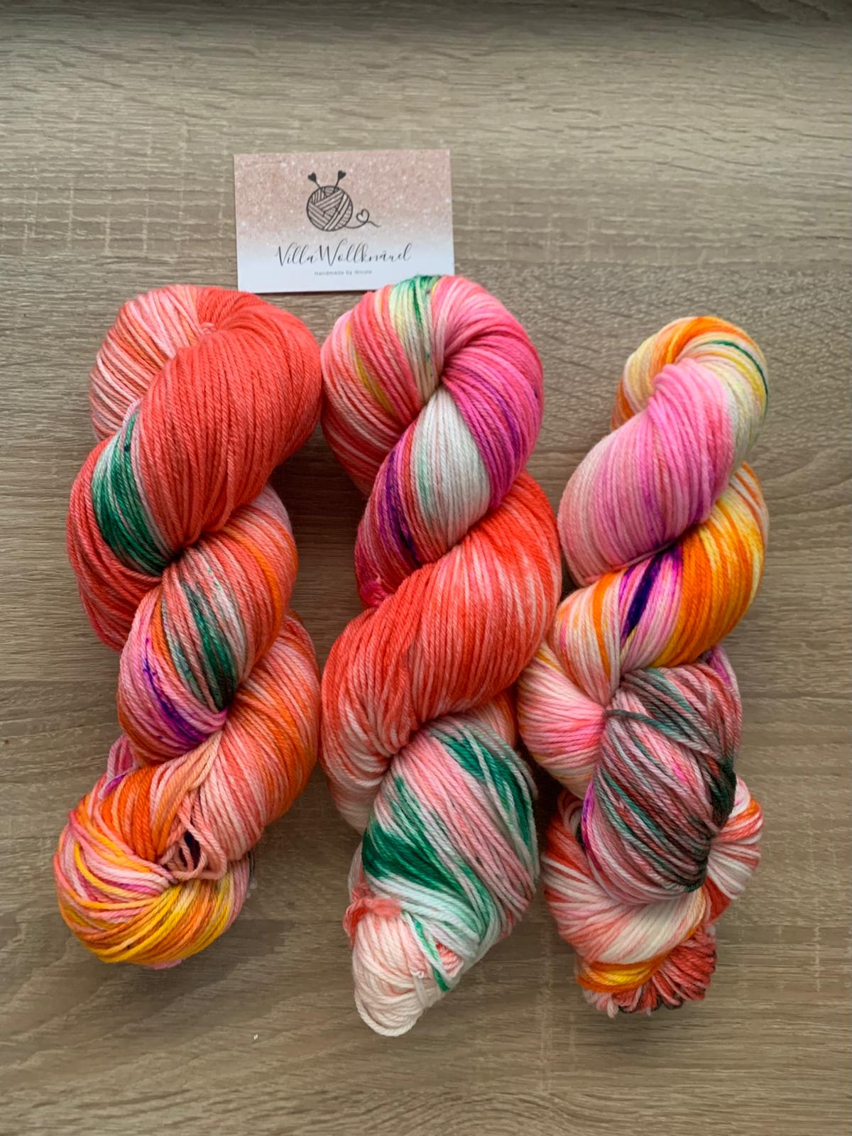 Merino extrafeine Schurwolle,  handgefärbte Wolle, Feuerwerk