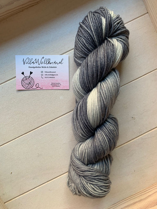 Farbverlauf, grau, Merino extafine, handgefärbte Wolle