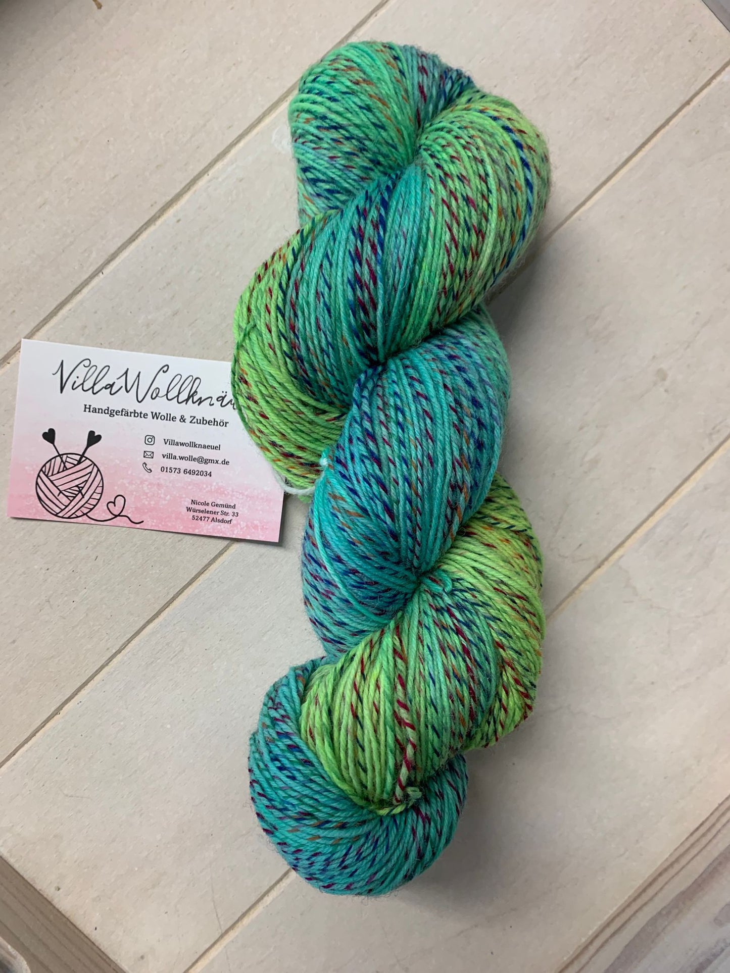 Zebrawolle, multicolor Effekt,  Grüntöne, handgefärbt