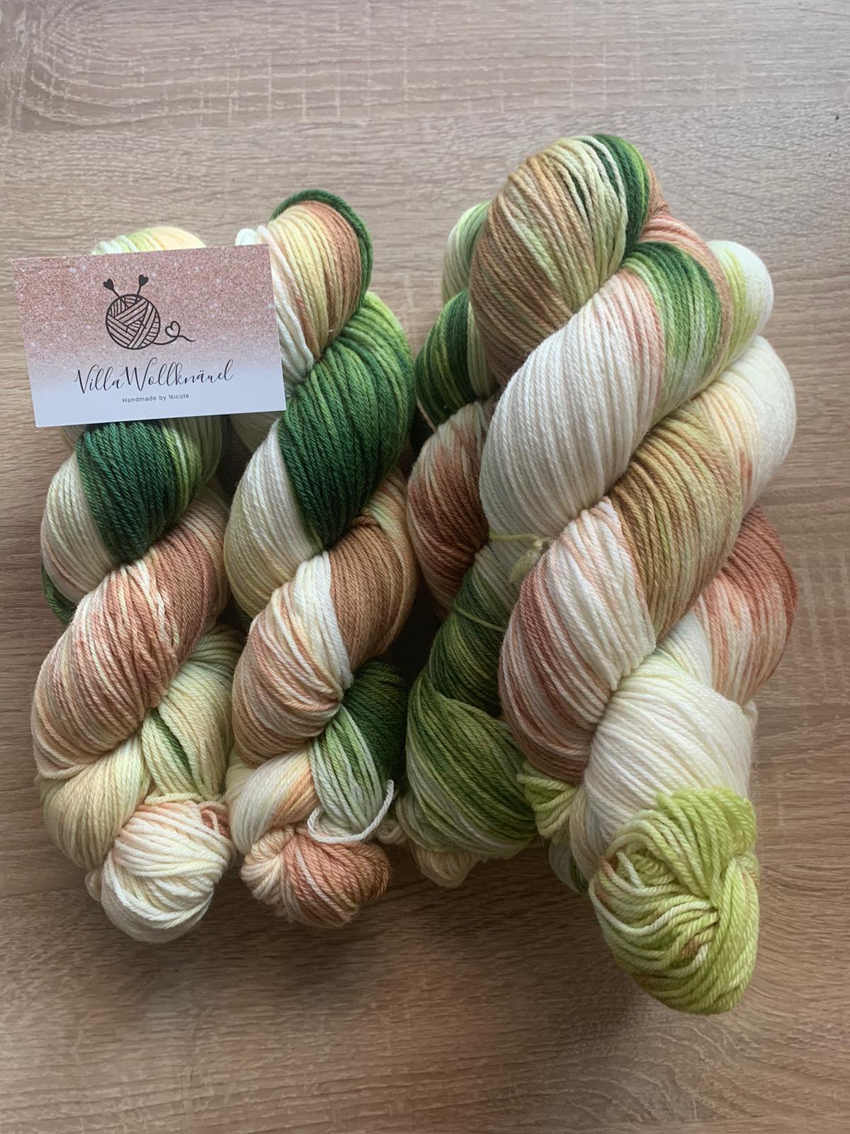 Merino extrafine Schurwolle, Handarbeit, handgefärbte Sockenwolle