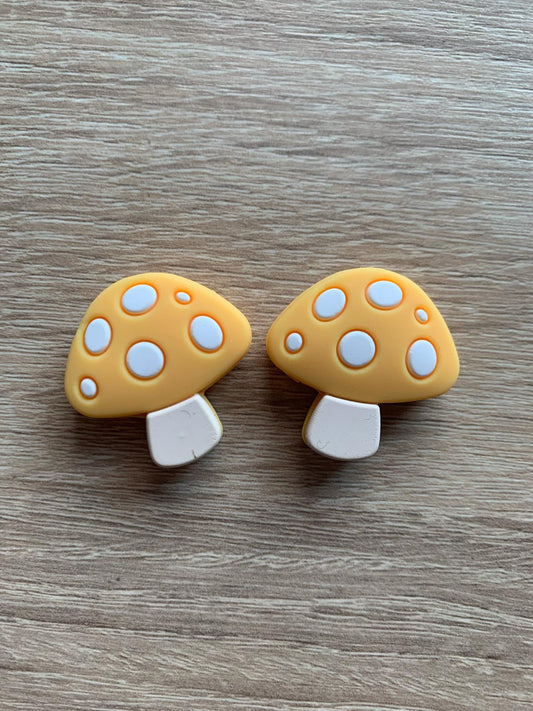 gelber Pilz, Maschenstopper, Handarbeit