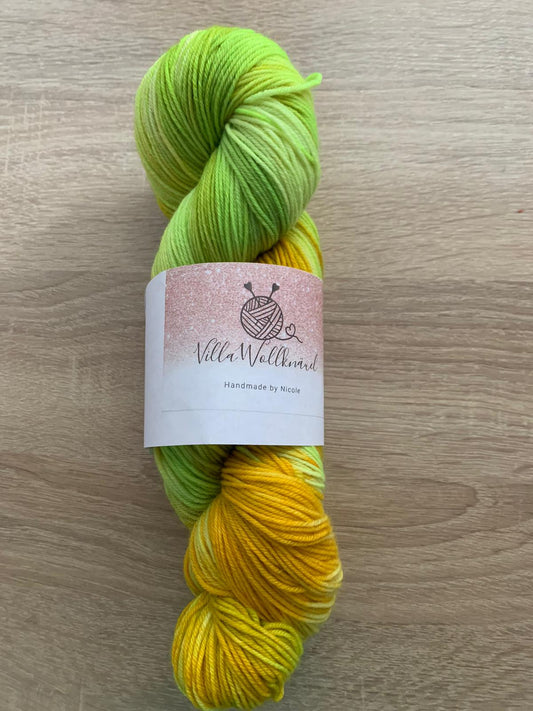 Sockenwolle handgefärbt, Merino extrafine, Handarbeit