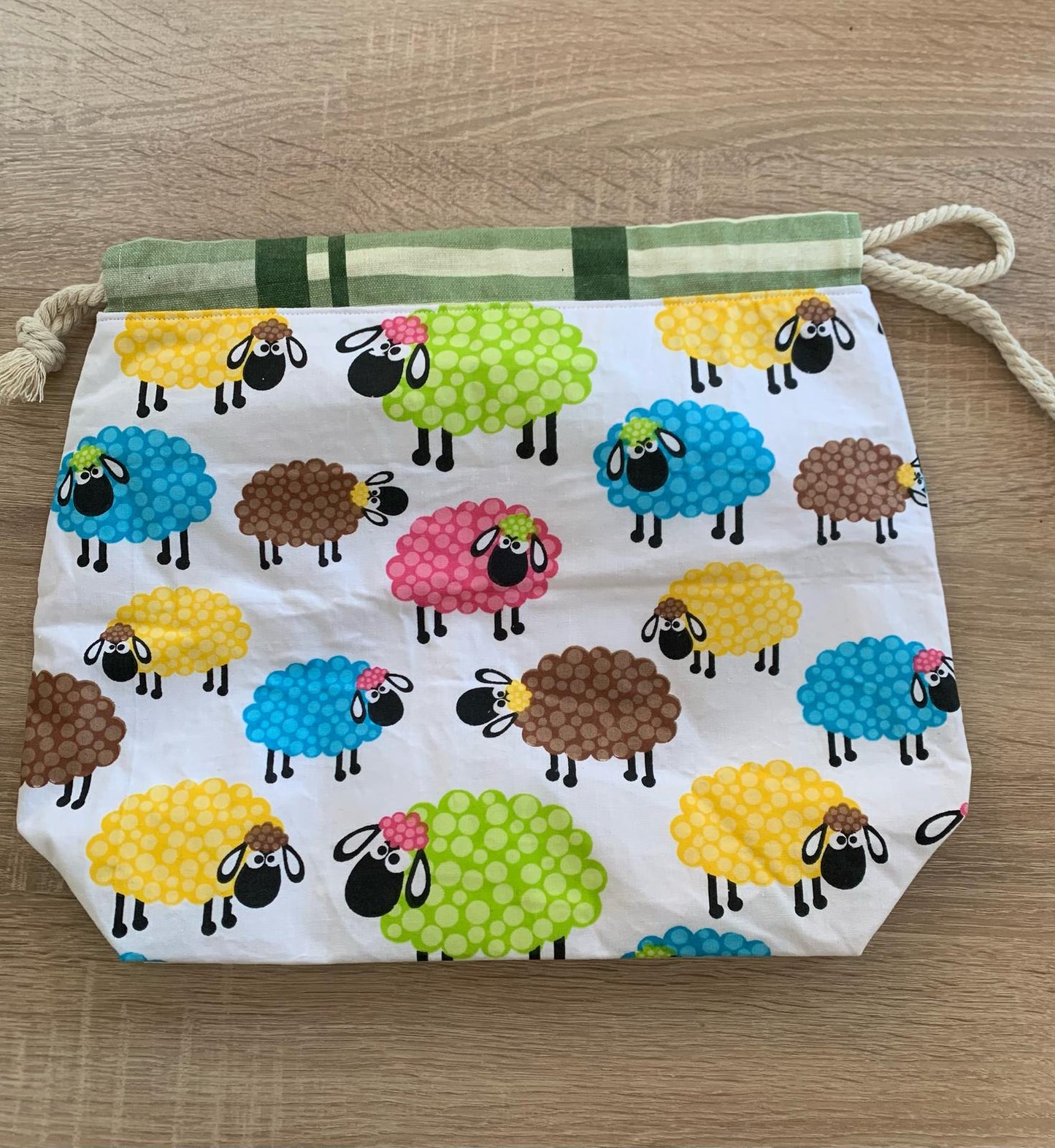 Projekttasche Schaf, Handarbeit